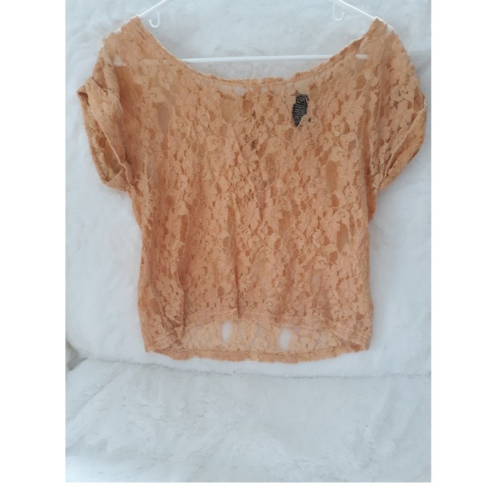 lace crop top